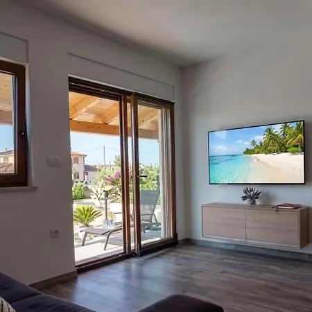 Διαμέρισμα Luxury Histria With Private Pool Near The